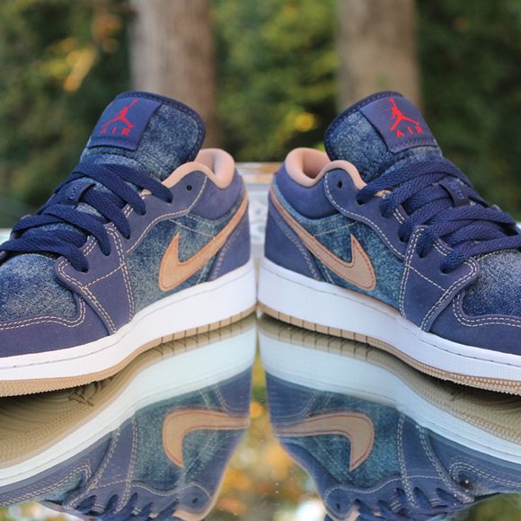 Air Jordan 1 Low Denim - Picture 16 of 16